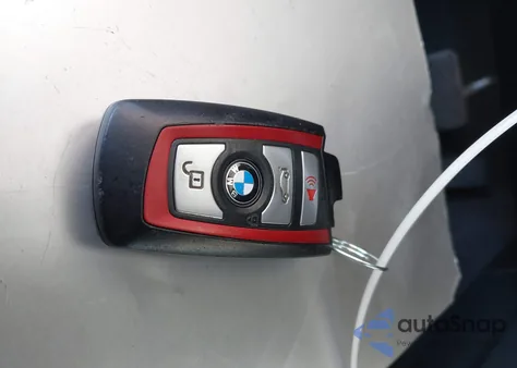 2013 BMW 328I z USA, uszkodzony, nr VIN WBA3A5C50DF350856